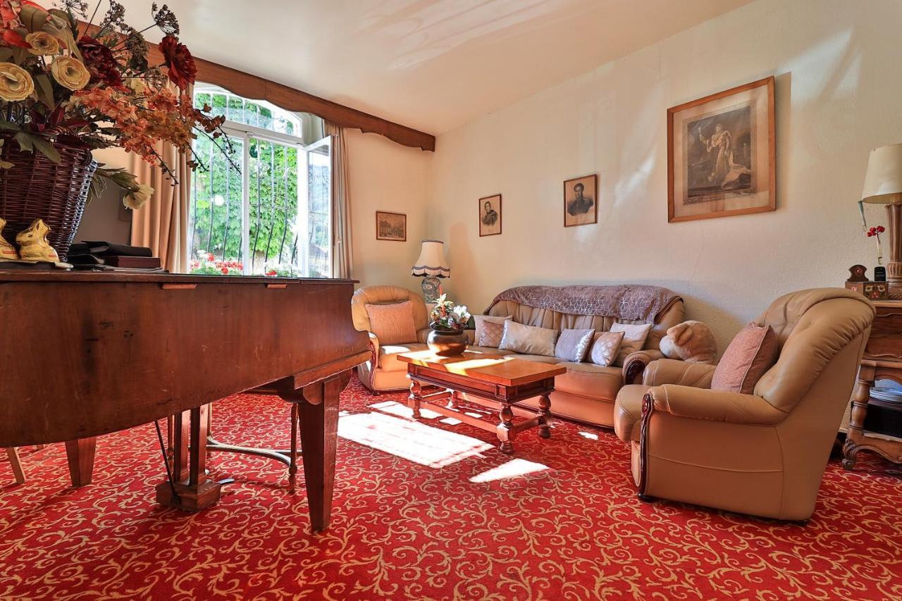 Logis Le Relais Imperial Hotel 2*